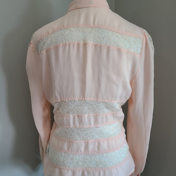 BEBE BLUSH PINK LACE TOP SIZE SMALL - Picture 7 of 9